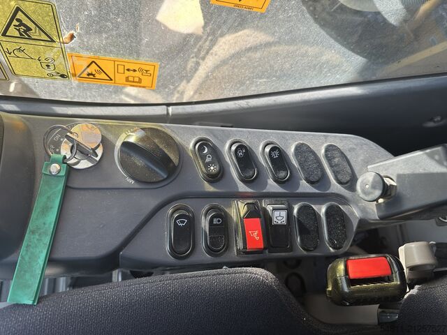 Raupenbagger Komatsu PC290NLC-11