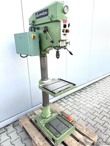 Säulenbohrmaschine/Gillardon GB 20 GILLARDON GB 20