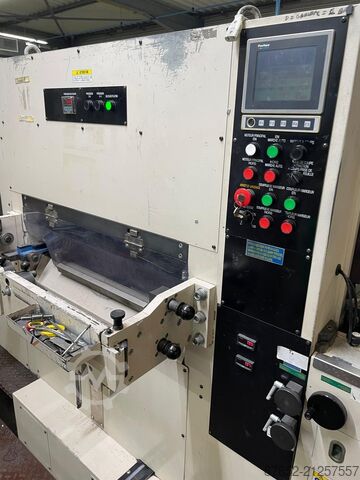 Nikko – automatische Stanzmaschine Nikko N105XR