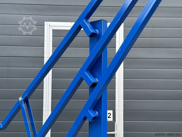 Transfer station for storage platforms Palettenübergabestation, gebraucht 1.500 x 2.200 mm (BxH)