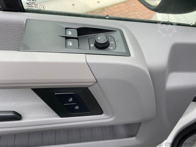 Pritschenwagen VOLKSWAGEN Crafter Pritsche 35 DOKA MR 4M TEMP KLIMA AHK