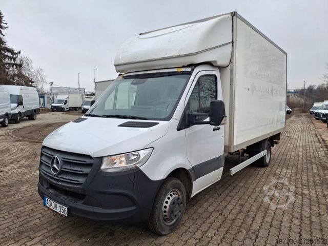 Box van MERCEDES-BENZ Sprinter III Pritsche RWD/AWD 511/514/516 CDI RW