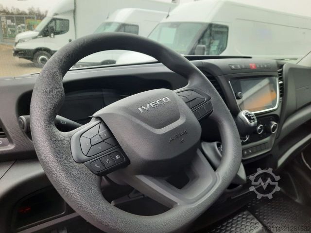 Pick-up van IVECO Daily 35S14Y Pritsche 3,5m / AHK / Klima