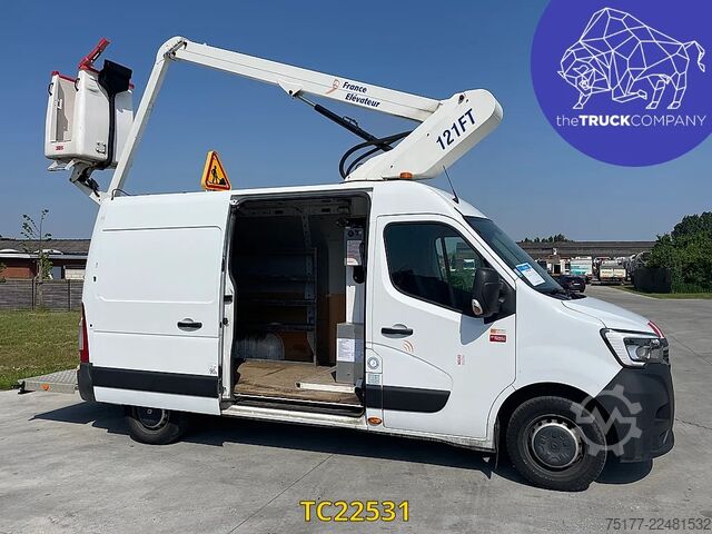 Lifting platform Renault Master