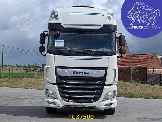 Chassis with cab DAF XF 450
