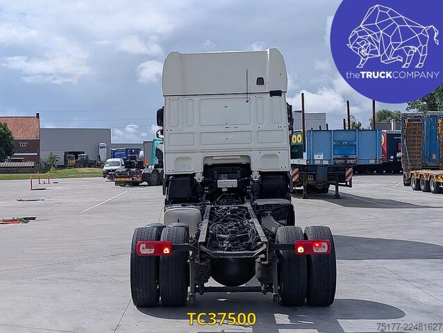 Chassis with cab DAF XF 450