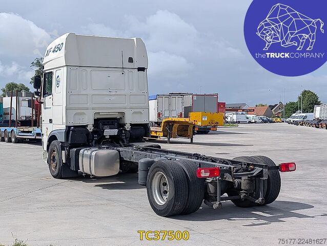 Chassis with cab DAF XF 450
