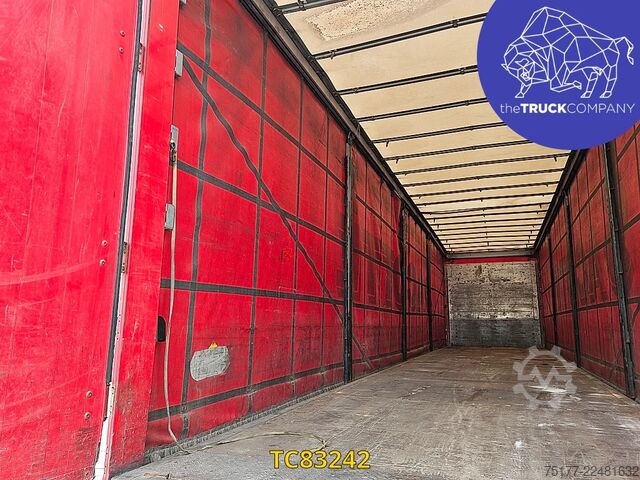 Sliding tarpaulins Schmitz Cargobull 