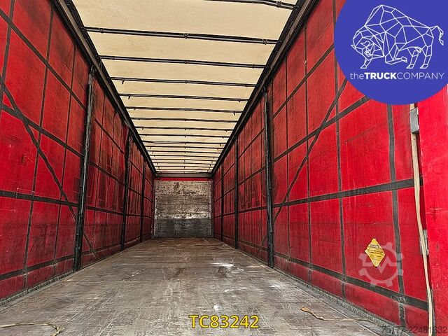 Sliding tarpaulins Schmitz Cargobull 