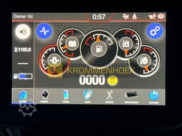 Laderaupe Bobcat T 76 + Laser Grader 244 cm