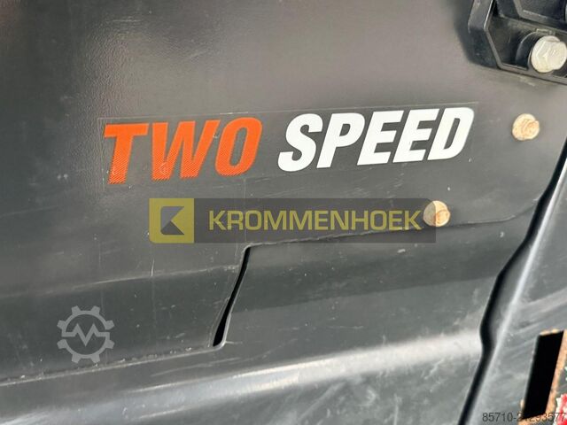 Laderaupe Bobcat T 76 + Laser Grader 244 cm