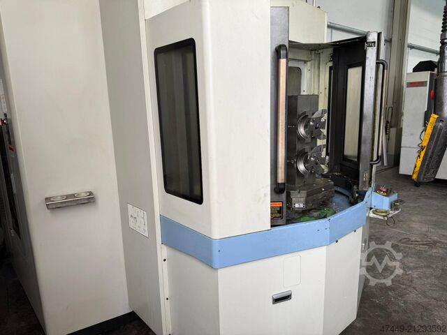 Horizontal machining center Doosan HC 400