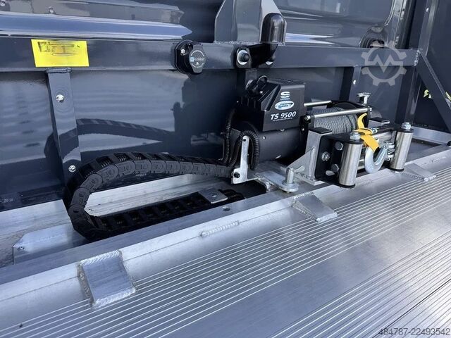 Wrecker IVECO Daily 35S18 35S18 LED NAVIAHK + Tacho