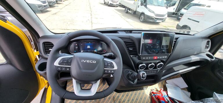 Wrecker IVECO Daily 35S18 35S18 LED NAVIAHK + Tacho