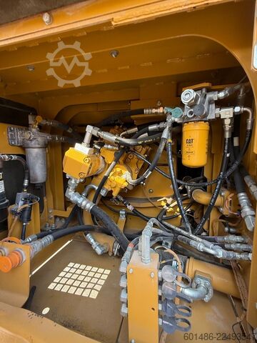 Chain excavator CATERPILLAR 330 F