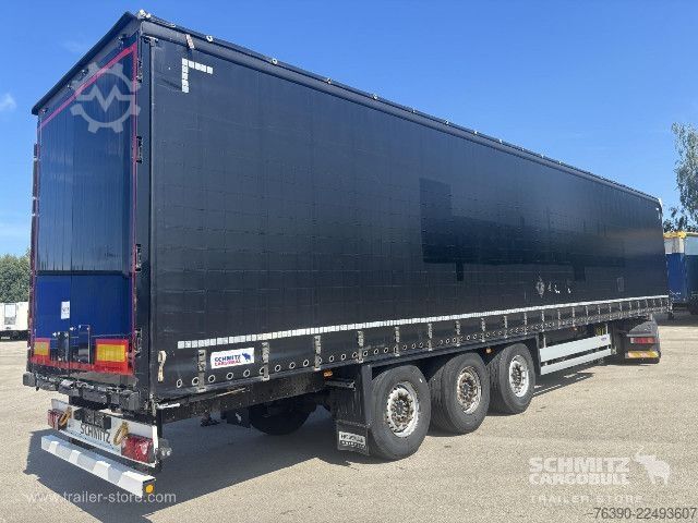 Auflieger mit Pritsche & Plane Schmitz Cargobull Semitrailer Curtainsider Standard