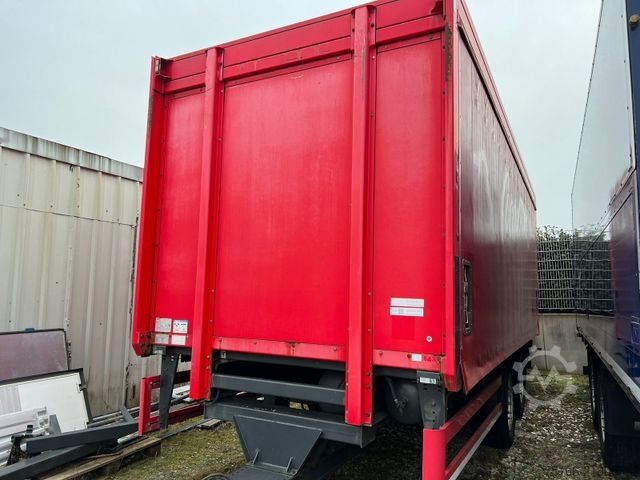 Getränkeanhänger SPIER 2-ACHS Tandem-Anhänger GETRÄNKE 6,6 m LBW 2 to.