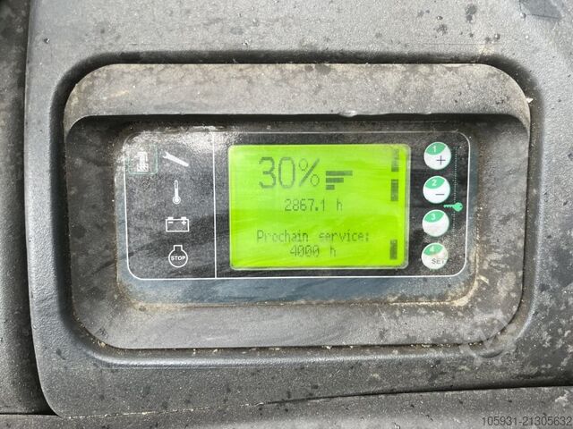 Fahrerstandstapler Linde D12SP