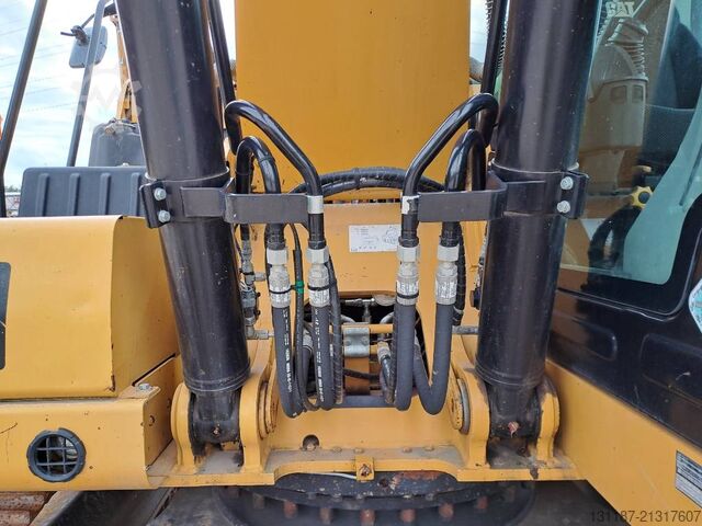 Crawler excavator CAT 320 NG