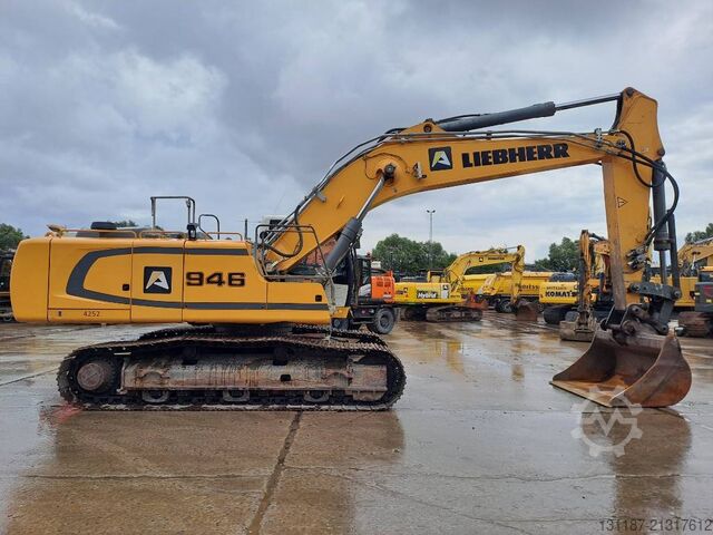 Crawler excavator Liebherr R 946