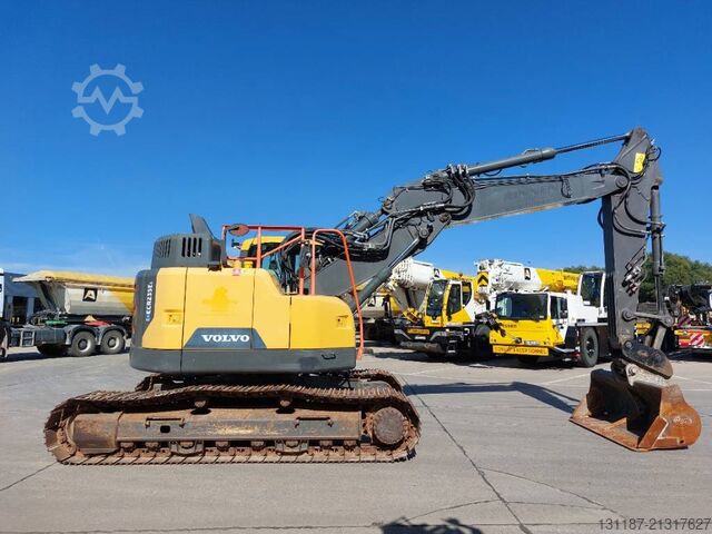 Crawler excavator Volvo ECR 235 EL