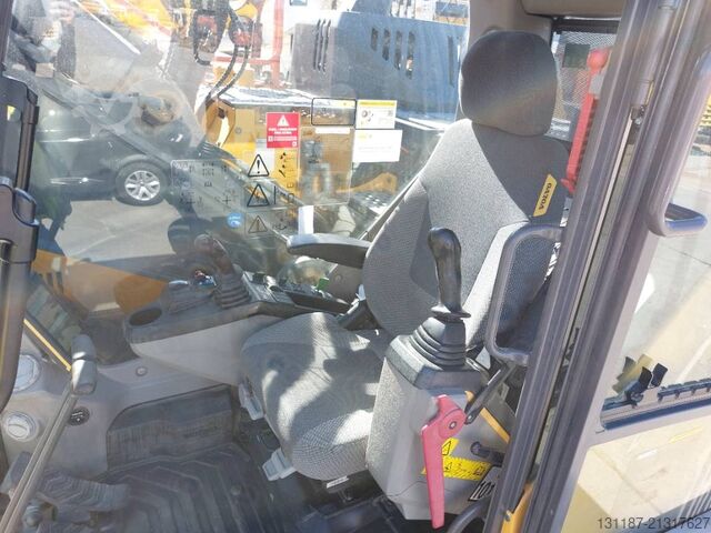 Crawler excavator Volvo ECR 235 EL