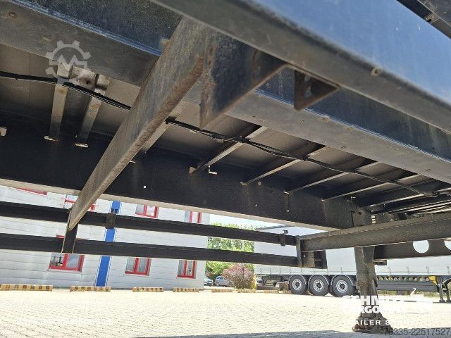 Open semitrailer with tarp Kögel Curtainsider Mega