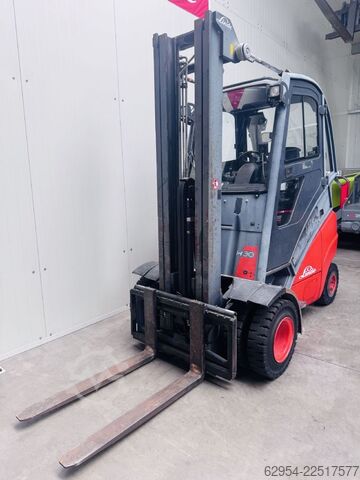 Treibgasstapler Linde H 30 T Triplex Kabine