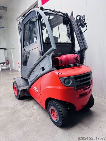 Treibgasstapler Linde H 30 T Triplex Kabine