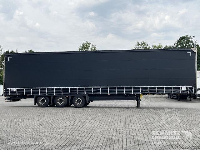Auflieger mit Pritsche & Plane Schmitz Cargobull Curtainsider Mega Getränke
