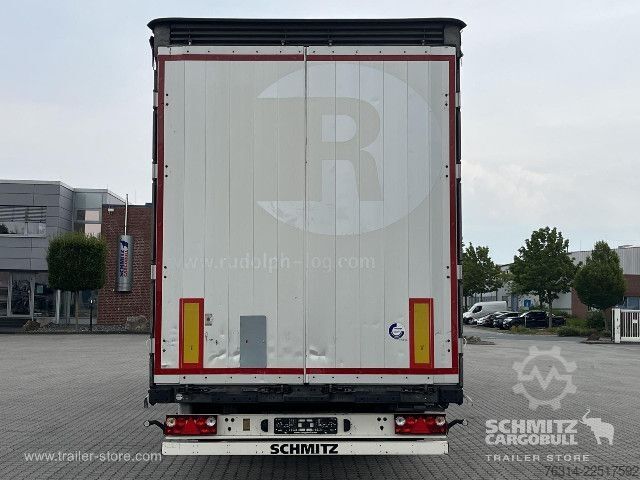 Auflieger mit Pritsche & Plane Schmitz Cargobull Curtainsider Mega Getränke