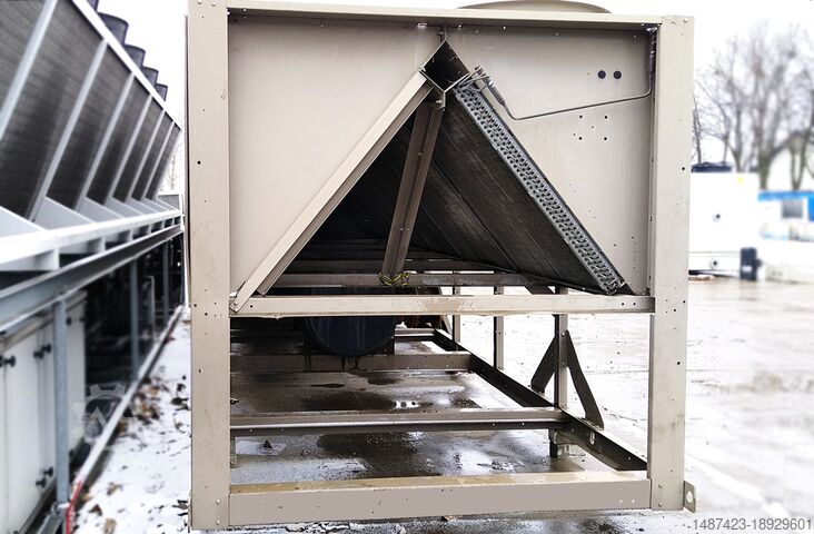 Chiller York 835 kW.