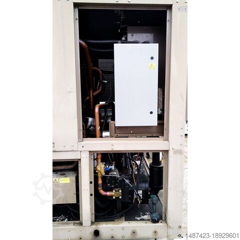 Chiller York 835 kW.