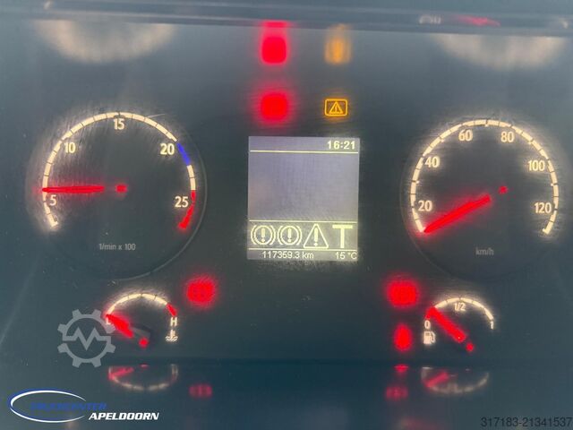 Vacuum truck Scania R400 8x4, Handgeschakeld, DISAB (not full funct...