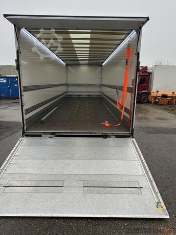 Box truck Iveco 140e25