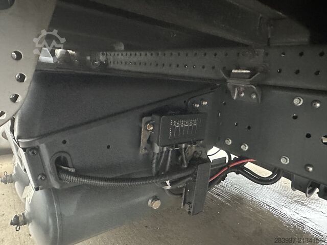 Box truck Iveco 140e25