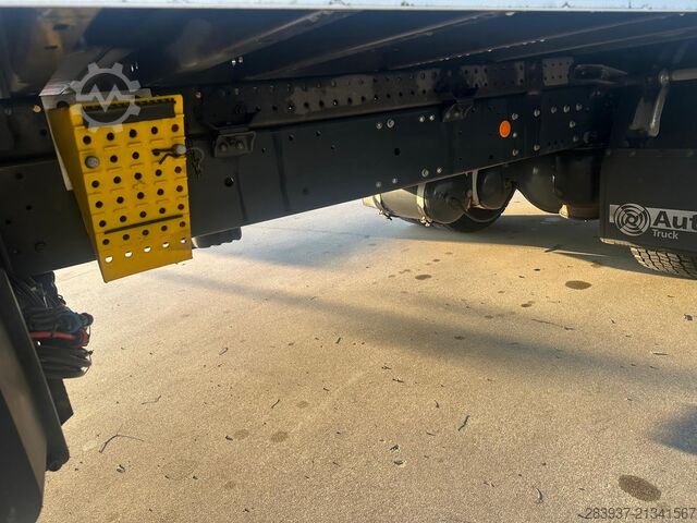 Box truck Iveco 140e25