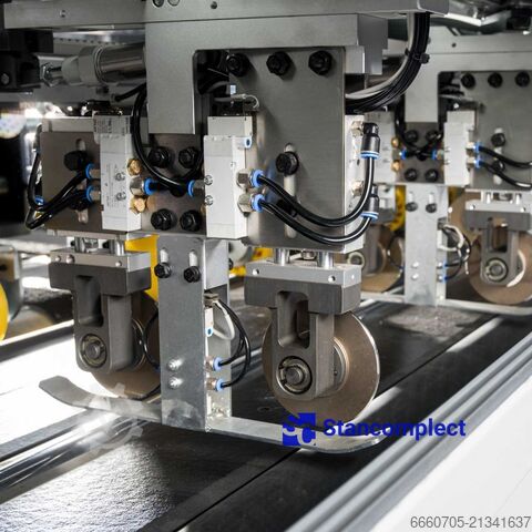 Cardboard packaging machine KDT Machinery WG8C1-2400S