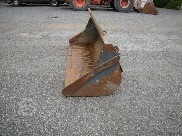 Teleskoparmstapler Merlo TRE EMME Ladeschaufel ZM2