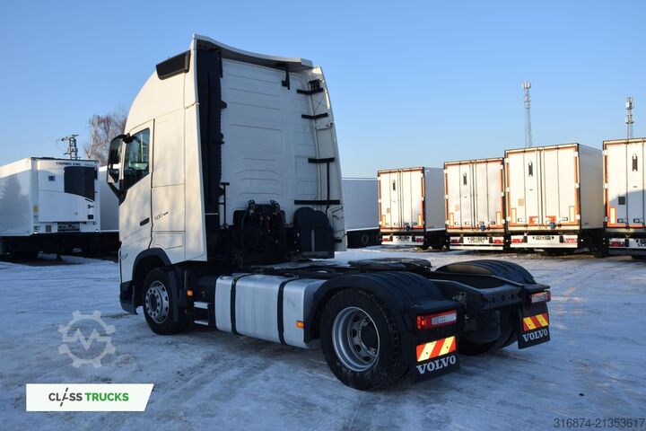 Standard tractor unit VOLVO FH 500 Globetrotter XL Varios