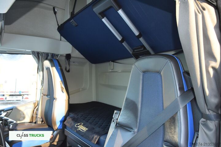 Standard tractor unit VOLVO FH 500 Globetrotter XL Varios