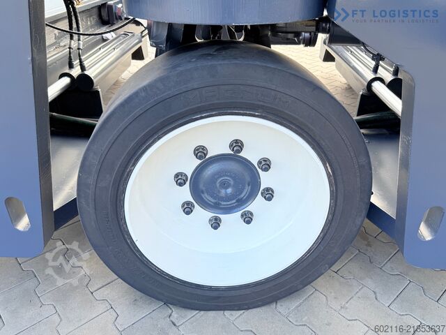 4-way forklift Combilift C8000 GAS TRIPLEX 8300 WIDE POSITIONER