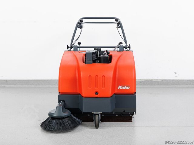 Hako Sweepmaster P800 - Benzin Hako Sweepmaster P800 - Benzin - 2017y