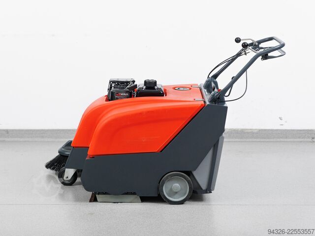 Hako Sweepmaster P800 - Benzin Hako Sweepmaster P800 - Benzin - 2017y