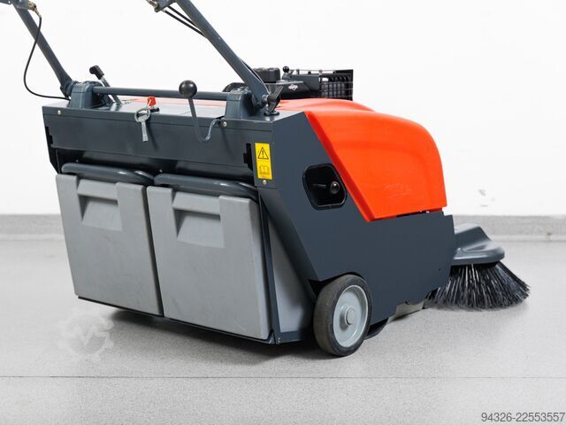 Hako Sweepmaster P800 - Benzin Hako Sweepmaster P800 - Benzin - 2017y