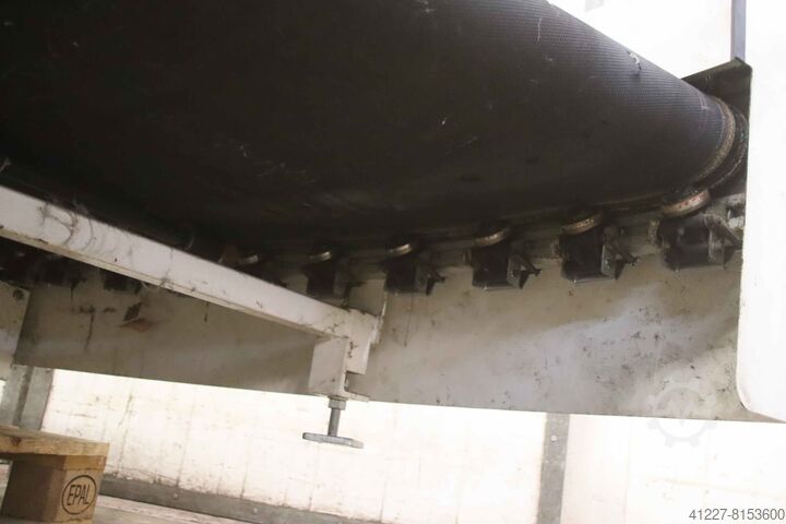 Curved conveyor belt Interroll 4099/90°600/1220/re