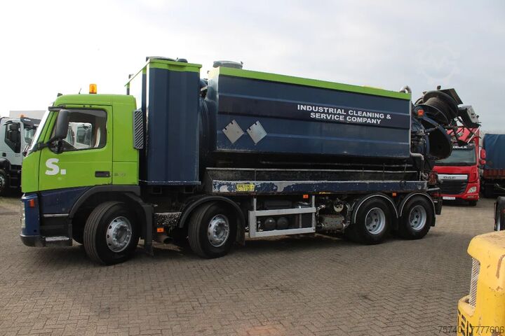 Suction vehicle Volvo FM 12.340 + ADR + stokota 14.000L + manual
