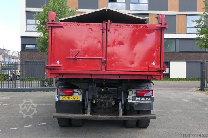Tipper with crane MAN TGS 26.480 | 6X6 | 2 Side Tipper + Hydraulic du...