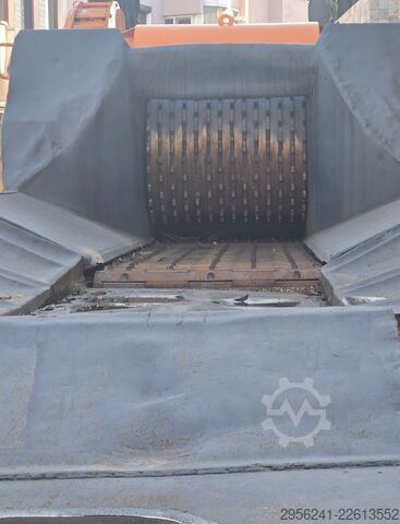 Mobile shredding plant Doppstadt Dh 910