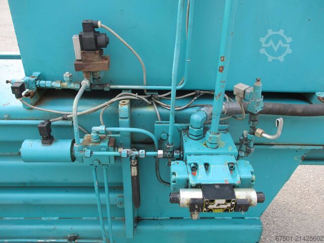 Paper press, paper press, waste press EDA Ballenpresse (3444)
